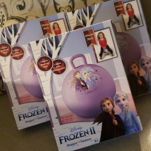 15" Frozen 2 Hopper - Picture 3 of 3